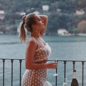 Meet your Posher, Lucia